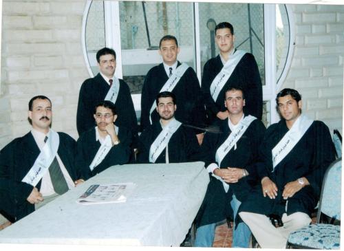 خريجين 2004
